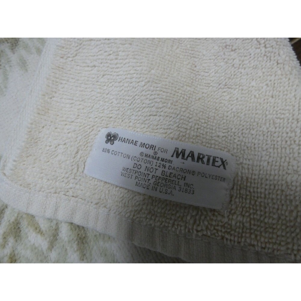 VTG Hanae Mori Martex Hand Towel Butterfly Floral Print Cotton 26"x15" - Picture 5 of 6